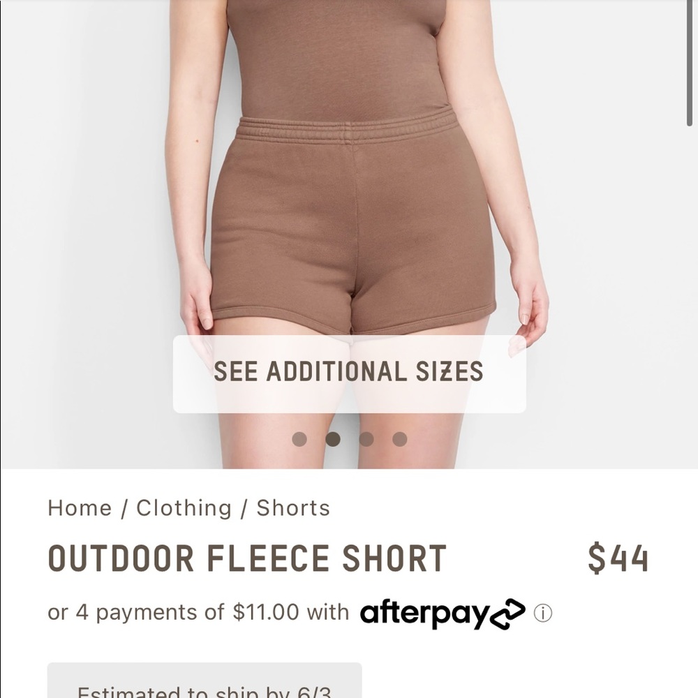 skims outdoor fleece short - tigers eye NWT